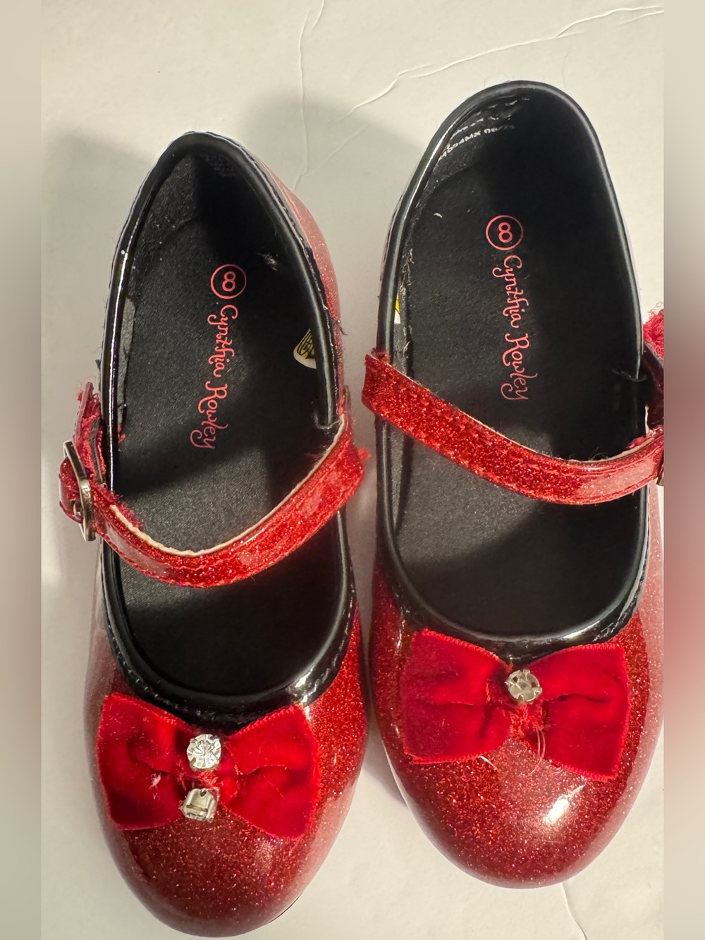 Cynthia Rowley Light-up shoes; . Red Glitter size 8